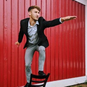 Meet your Posher, Stefan